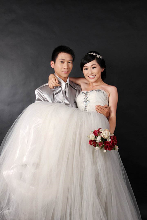 婚纱照头型常见有哪几种 怎么根据新娘头型做发型