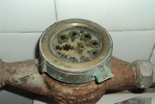 老式水表的正确读数方法是什么