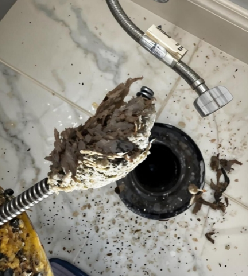 下水道水泥堵住了怎么疏通