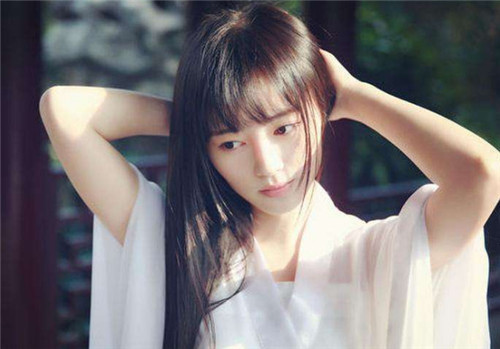 中国留学生成日本校花 颜值逆天获日本"宅男女神"称号