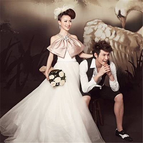 婚纱照团购价格是多少 团购婚纱照更便宜吗