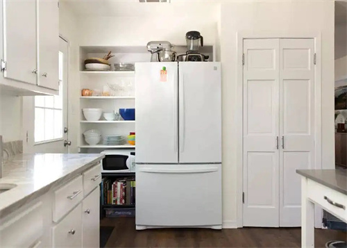 新冰箱到家后要放置多久可以通电