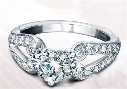 仿真钻石戒指有哪几种 仿真钻戒可以代替真的吗