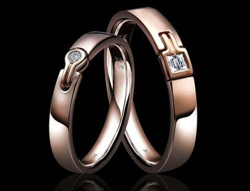 漂亮情侣戒指多少钱一对  情侣戒指买什么牌子好