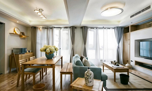 客厅中间有横梁怎么装修