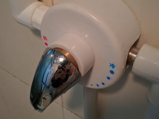 热水器混水阀怎么更换