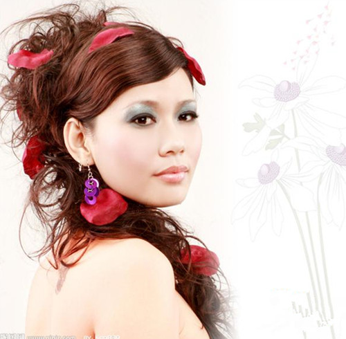 怎么化新娘妆好看　化新娘妆的正确步骤