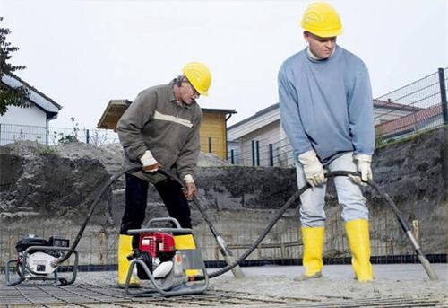 钢筋混凝土密度是多少