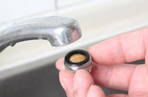 水龙头内嵌式滤网怎么拆