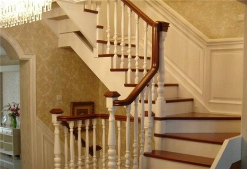 阁楼小楼梯如何设计  常见的阁楼小楼梯样式