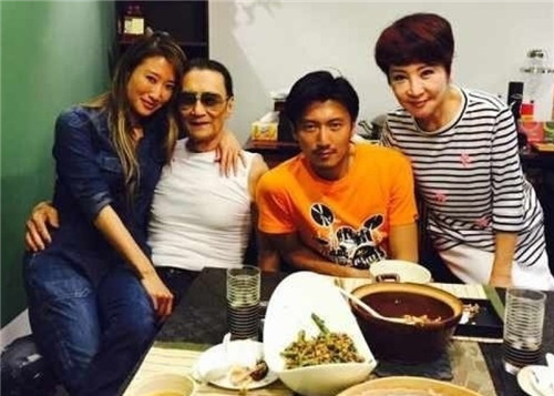 谢霆锋豪宅赠妹妹  2500万说送就送，有这样的哥太幸福了！