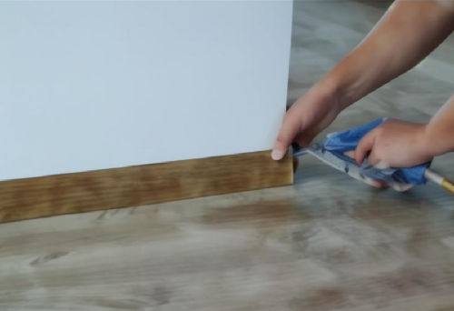 踢脚线安装人工费多少钱一米