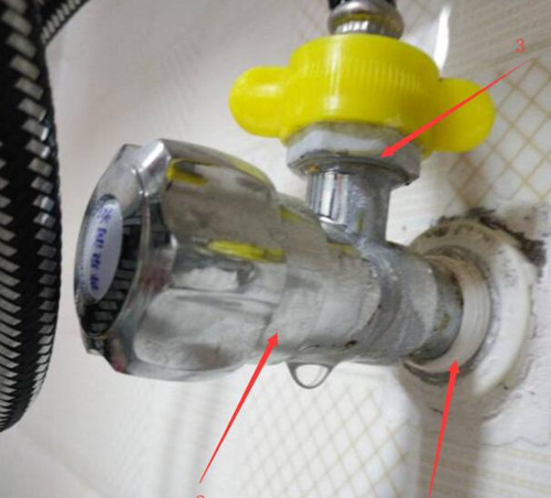 热水器水管漏水怎么处理