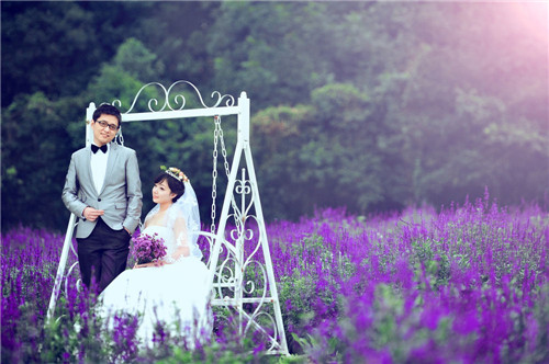 薰衣草婚纱摄影 北京薰衣草婚纱照外景地推荐