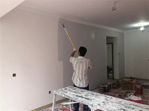 墙面刷新多少钱一平方