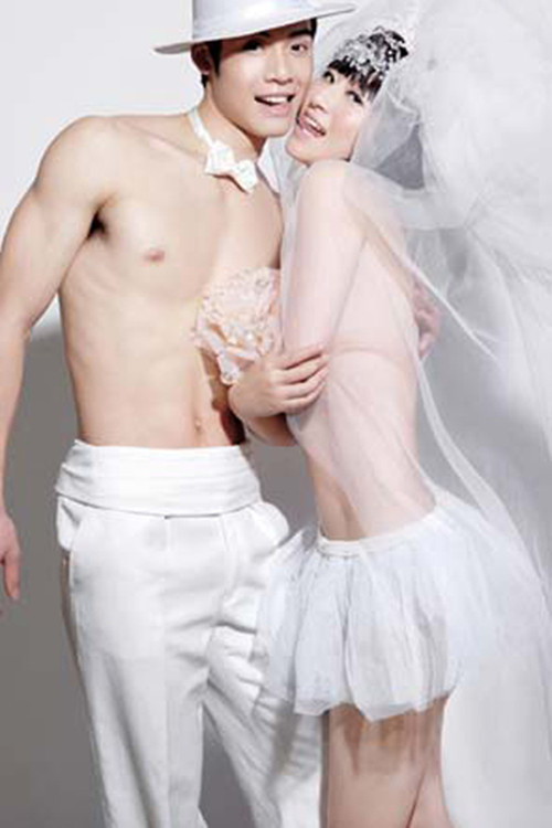 裸体婚纱照的拍摄技巧  拍裸体婚纱照要注意什么