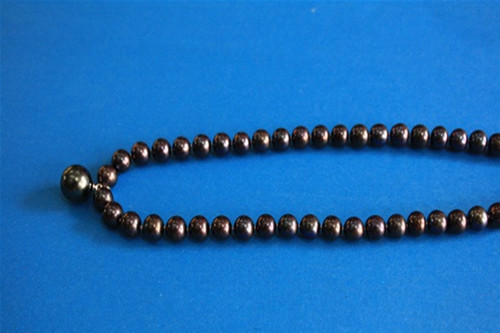 黑珍珠项链价格 黑珍珠项链的鉴定方法