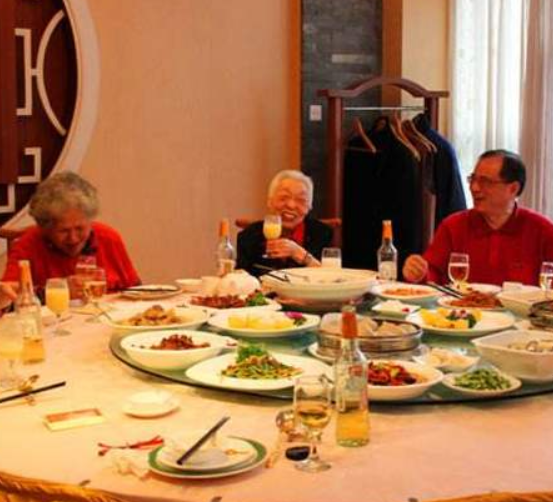 亲家见面有三忌 亲家见面说话注意事项