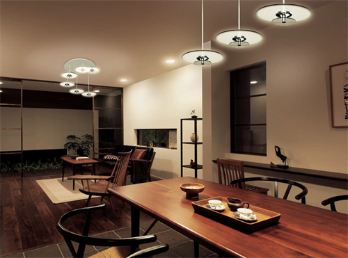 买客厅灯什么品牌好