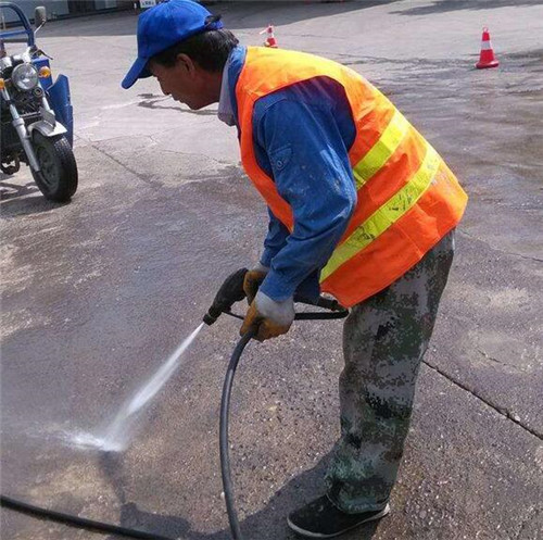 水泥路面起砂怎么修复