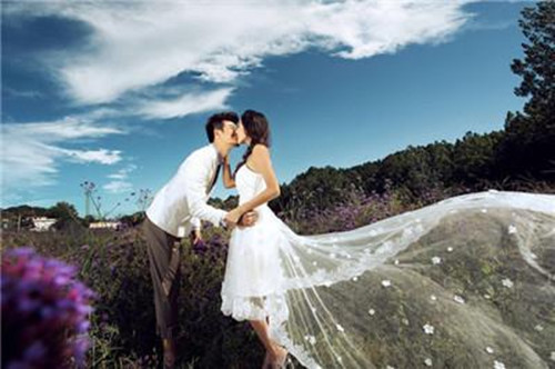 泉州婚纱摄影工作室推荐 婚纱摄影工作室与影楼区别