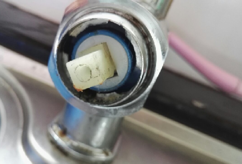 水龙头换阀芯的方法和过程