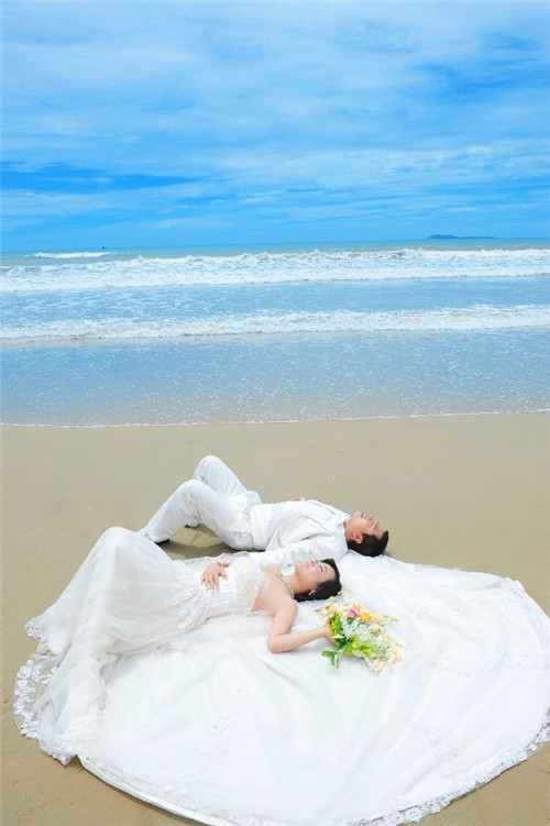 海南最好的婚纱摄影      海南拍婚纱照多少钱