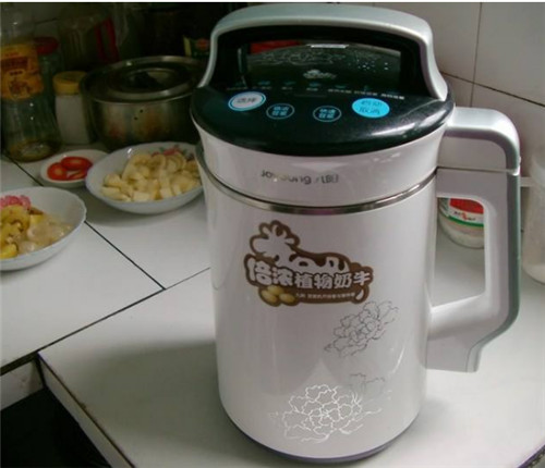 九阳豆浆机怎么打果汁  九阳豆浆机榨打果汁要注意什么