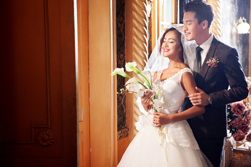 石家庄婚纱摄影前十名  石家庄拍婚纱照多少钱