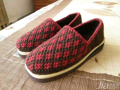 毛线拖鞋的钩法 宝宝和大人的有什么区别