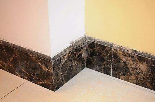 踢脚线什么材质好？不同材质踢脚线的优缺点！