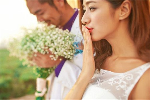 户外婚纱摄影多少钱 拍户外婚纱照的注意事项