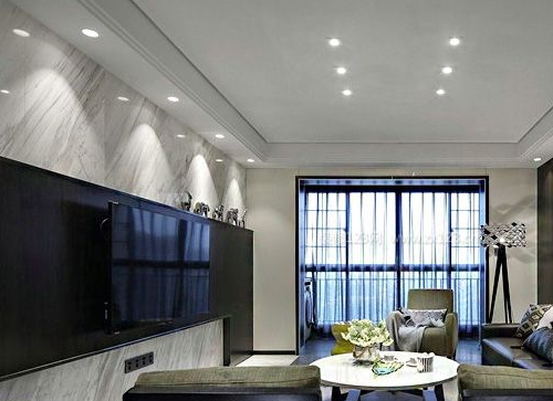 家里电压不稳怎么办灯总是闪烁