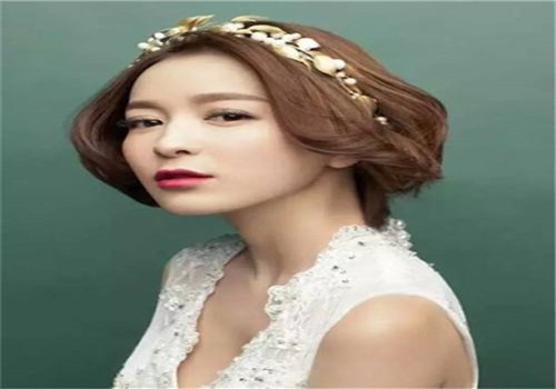 结婚头发造型图片 新娘结婚当天适合什么发型