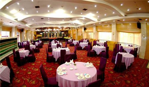 烟台婚庆酒店价格表    预订婚宴酒店要注意什么