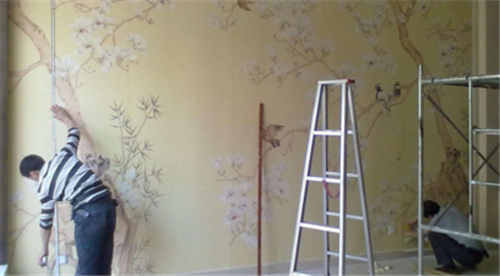 换墙纸时墙面如何处理