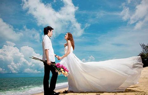 拍婚纱照内衣还是胸贴 拍婚纱照穿什么内衣合适