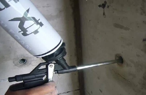 外墙打孔后如何做防水