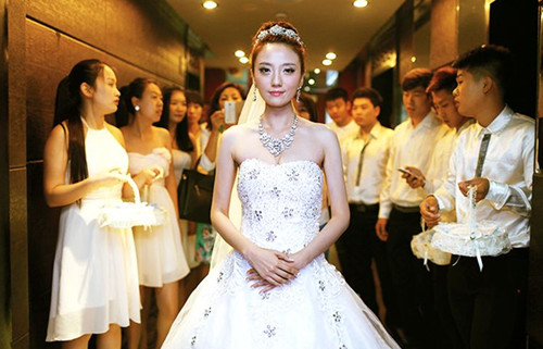 结婚前一天新娘和谁睡  结婚之夜要注意什么