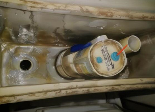 马桶一直在不停流水怎么办