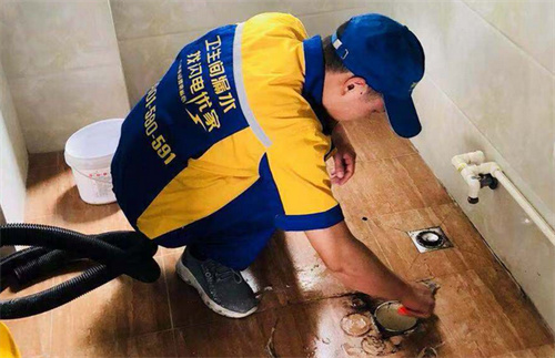 卫生间漏水不砸砖怎么处理及维修方法