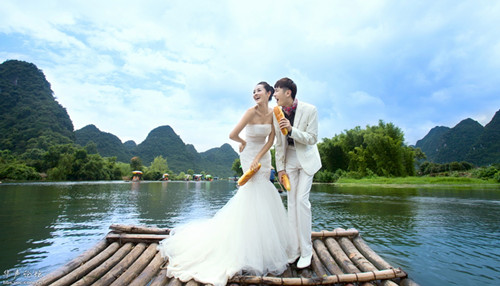 桂林婚纱摄影工作室哪家好  桂林拍婚纱照怎样省钱