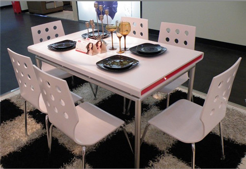 西餐桌的标准尺寸介绍  西餐桌如何布置