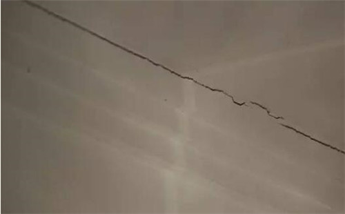 墙裂缝怎么修补 墙面开裂的5种修补方法推荐