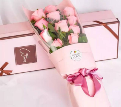 11朵粉玫瑰适合送什么人 什么情况下可以送粉玫瑰