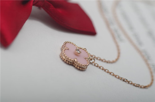 四叶草项链是什么牌子   四叶草项链一般多少钱