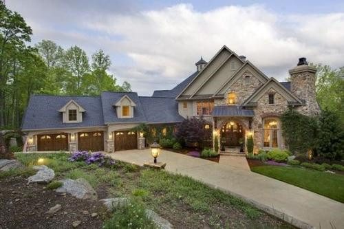 如何在国外买房子