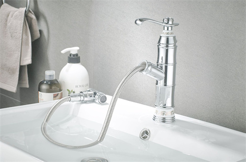 水龙头坏了水止不住了怎么办