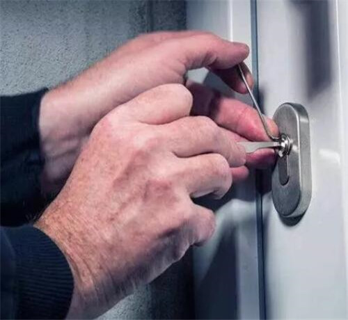 步阳防盗门锁芯更换方法 3个步骤让你一目了然