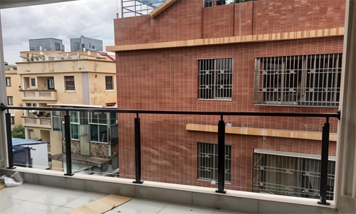 玻璃护栏价格多少钱一米